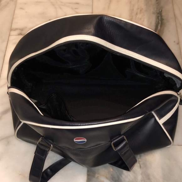 Rare Reebok x Pepsi duffle bag. - Picture 5 of 5